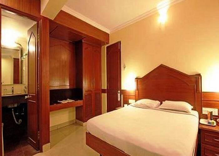 Hotel Nandhini (Minerva Circle), Bangalore 2